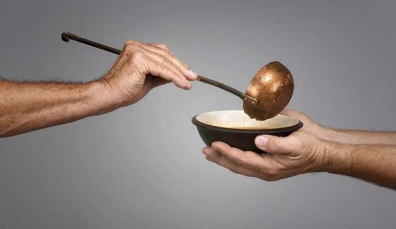 Phước từ hư vô, không từ danh sắc